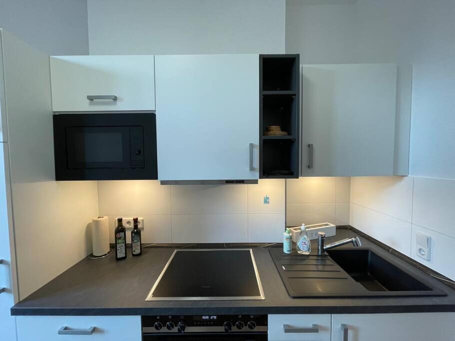 Lucky Stays Ls01 - Vollausstattung - Zentrum - Aufzug - Grosse Kueche - 2 Zimmer - Smart-Tv Magdeburgo Esterno foto